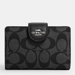 Coach medium corner zip wallet